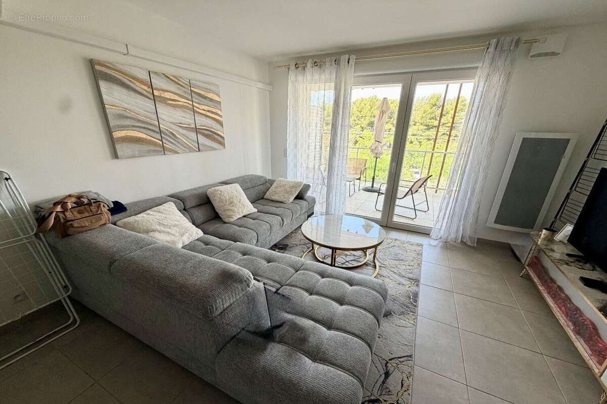 Appartement à ROGNAC