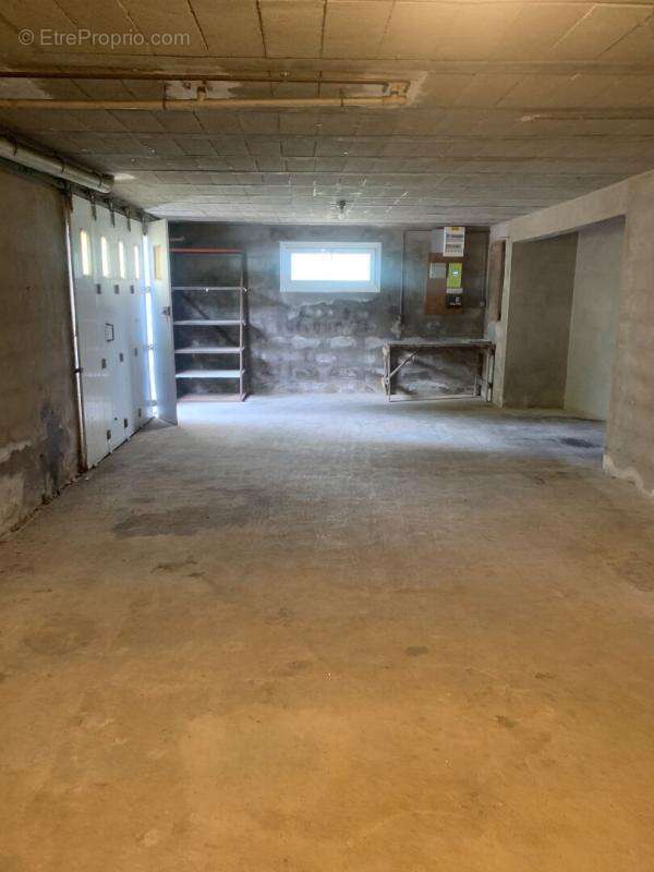 Maison à SAINT-ETIENNE-DE-BRILLOUET