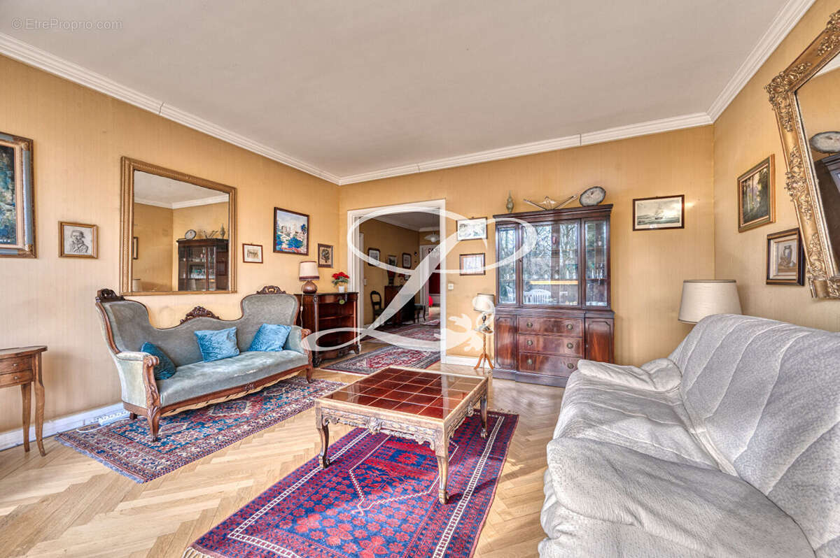 Appartement à MAISONS-LAFFITTE