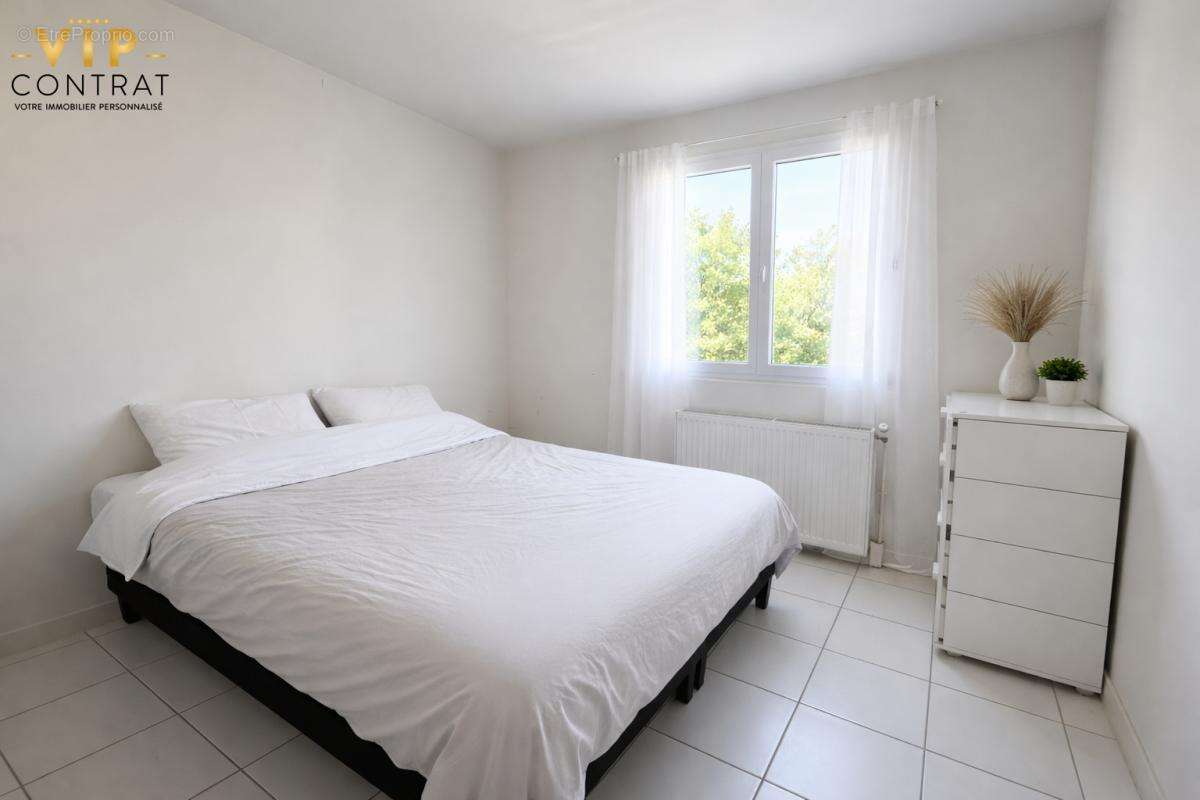 Maison à STAINS