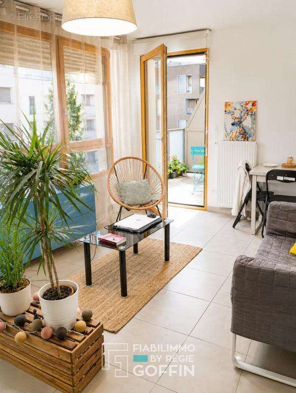 Appartement avec balcon - 30m2 - résidence récente - photo 5