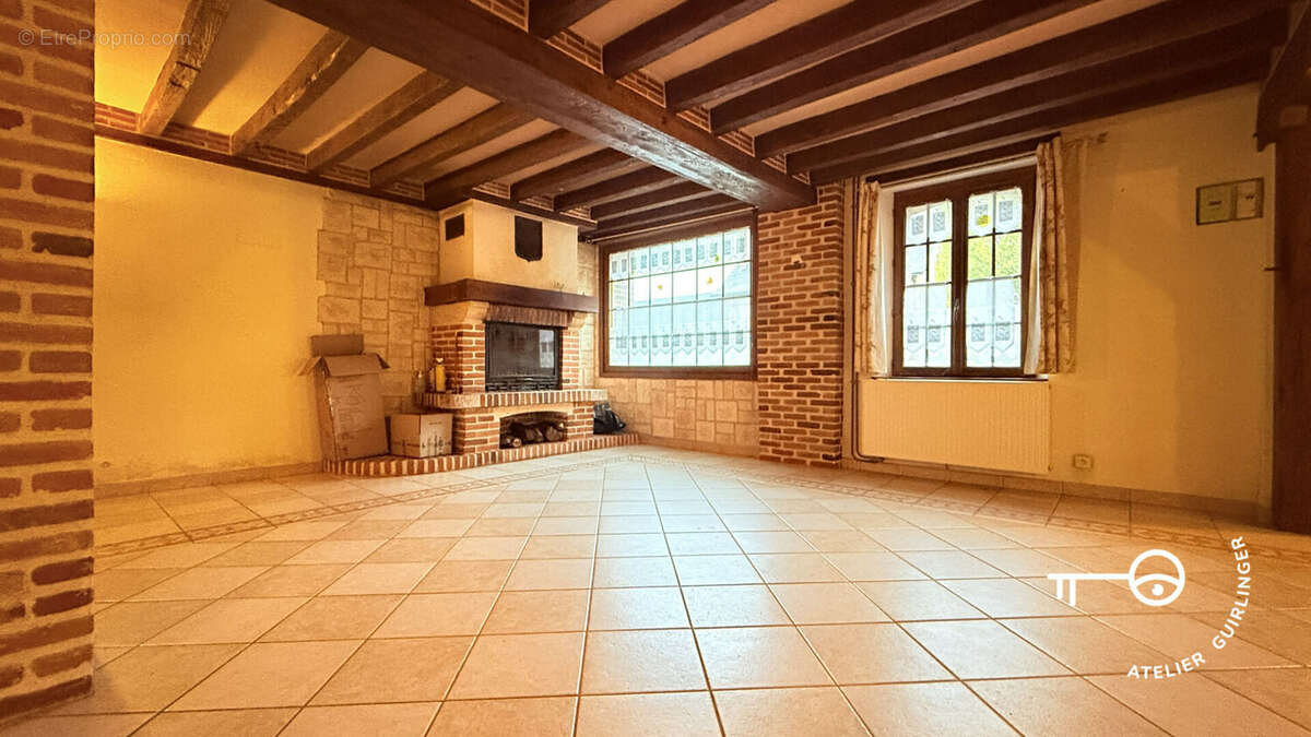 Maison à LA FERTE-IMBAULT