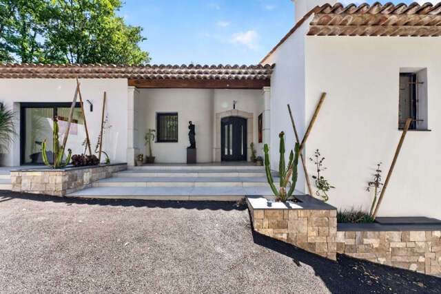 Maison à ROQUEFORT-LES-PINS