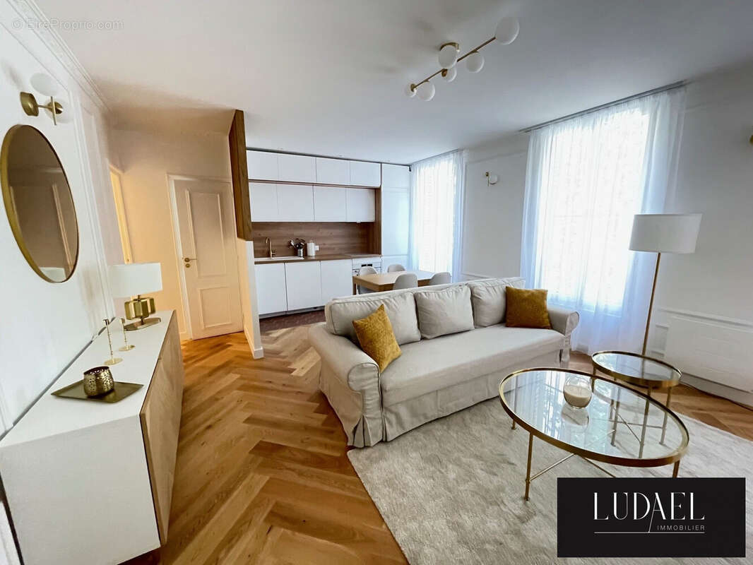 séjour  - Appartement à PARIS-17E