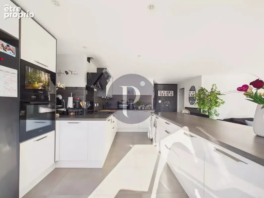 Appartement 5 pièces de 102,25 m² dans le quartier de la Coulée Verte à Antony - photo 5
