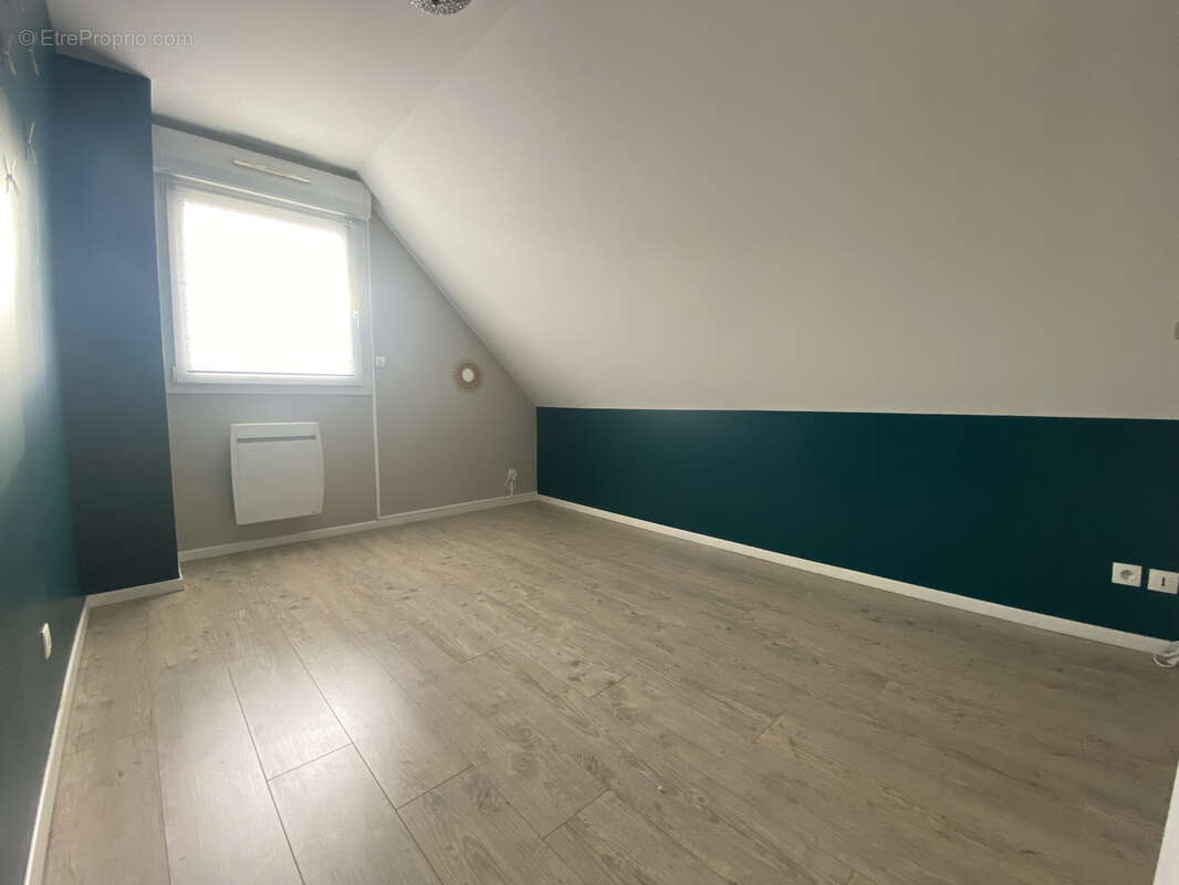 Maison à COURRIERES