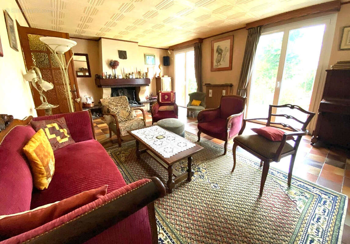 Maison à TACOIGNIERES