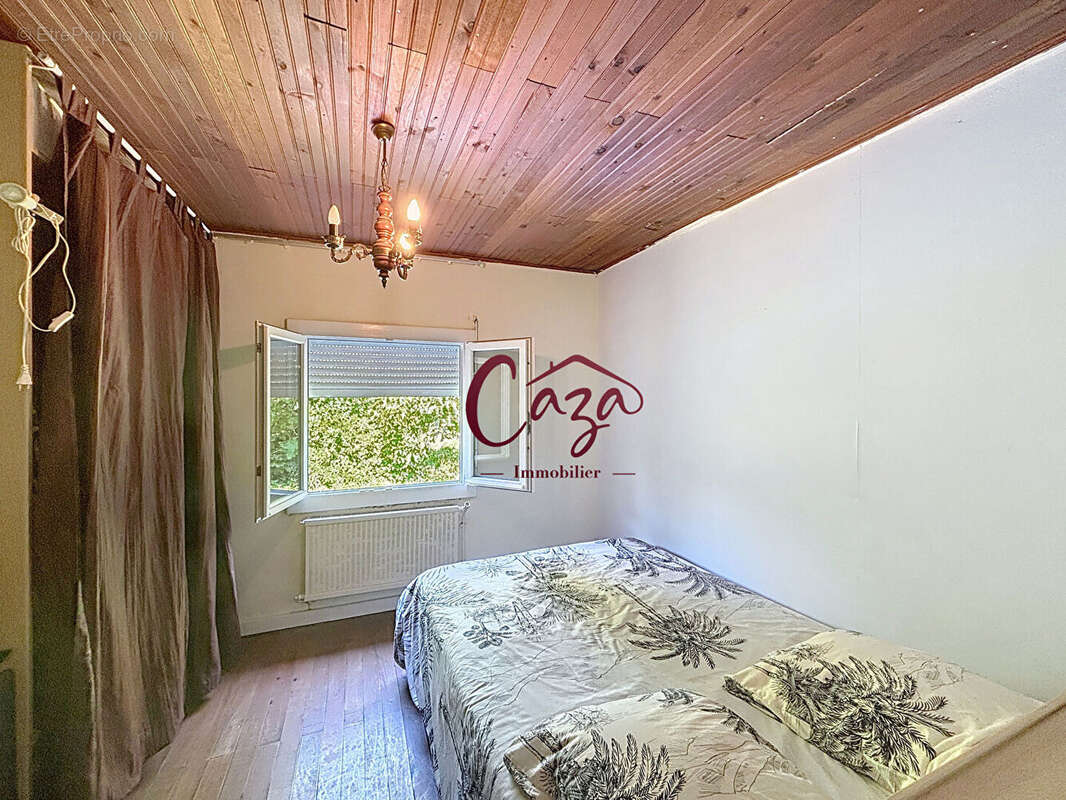 Maison à FARGUES-SAINT-HILAIRE