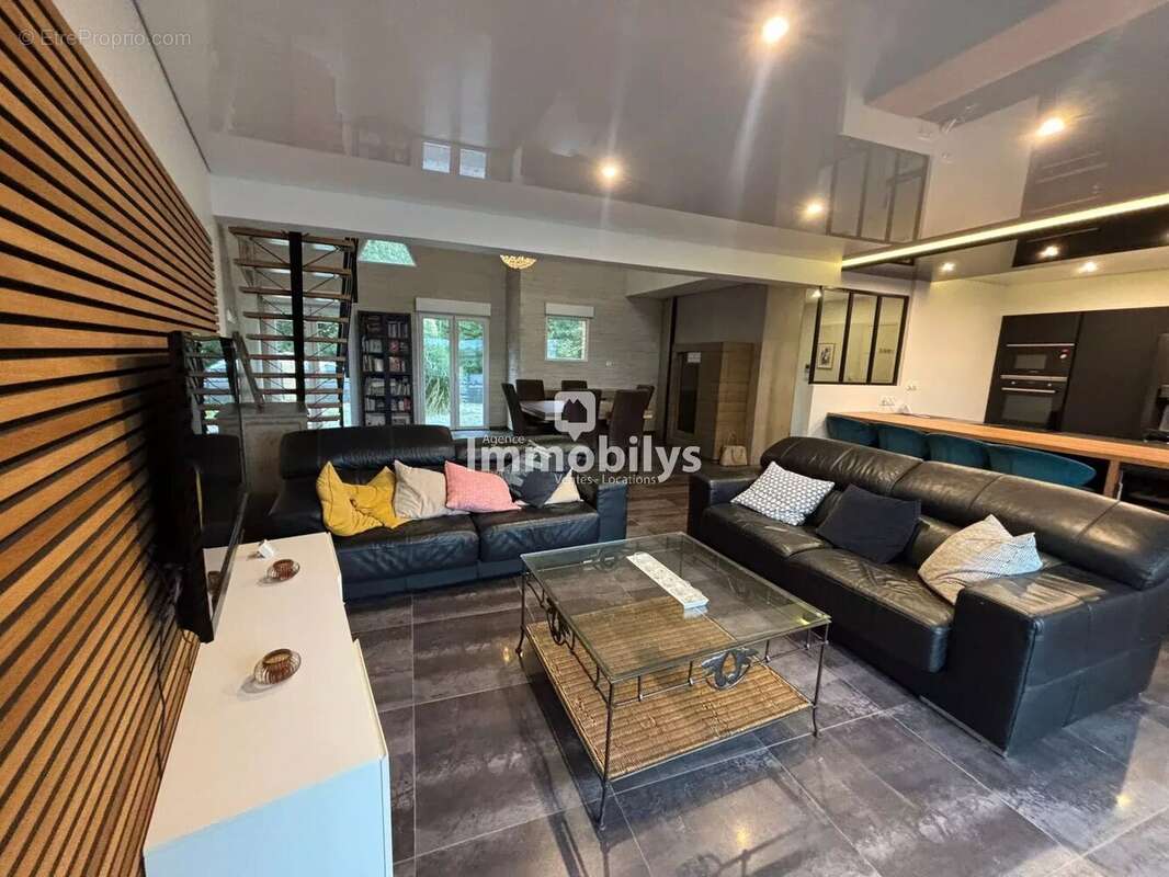 Maison à SIN-LE-NOBLE