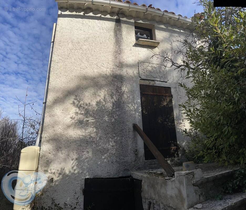 Terrain à REVEST-DU-BION