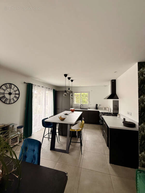 Maison à SAINT-ROMAIN-DE-JALIONAS