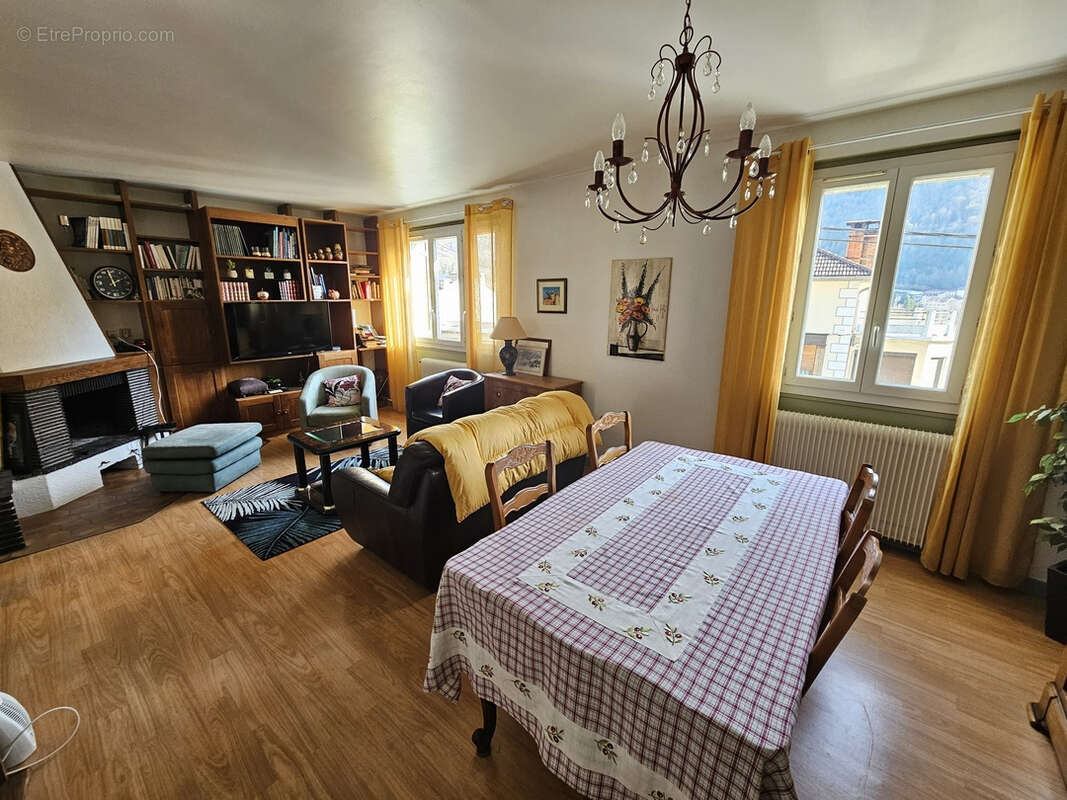 Maison à SAINT-CLAUDE