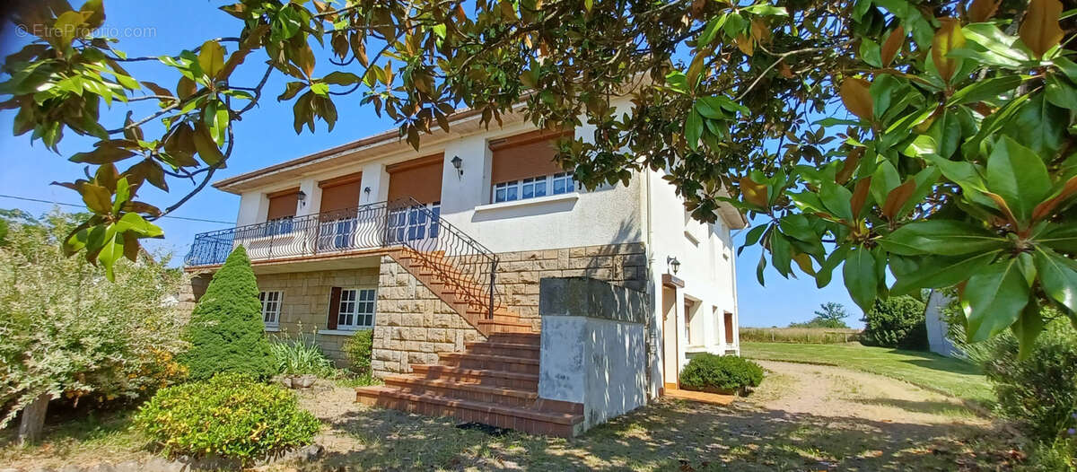 Maison à BOURBON-L&#039;ARCHAMBAULT