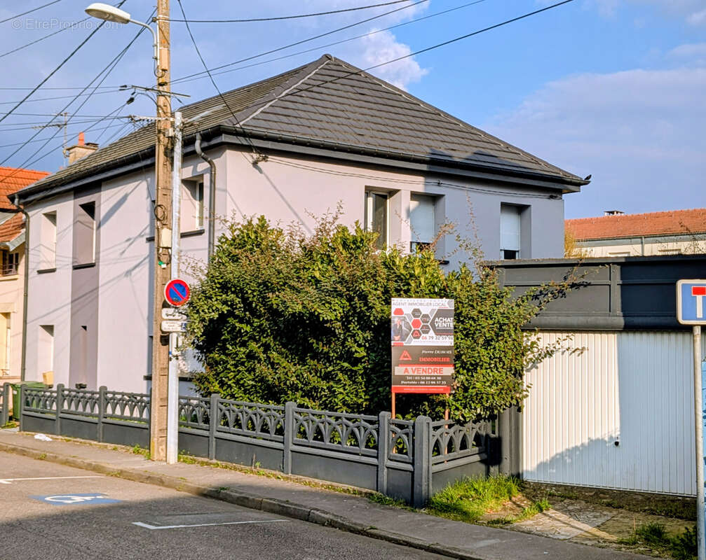 Maison à JARVILLE-LA-MALGRANGE