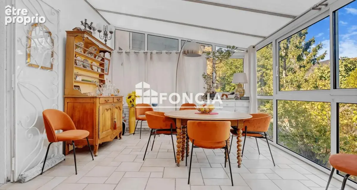 Maison d'exception des années 1940 en hyper centre-ville  118,71 m² habitables (218,68 m² au sol)  5 Chambres  Sous-sol total &  - photo 7