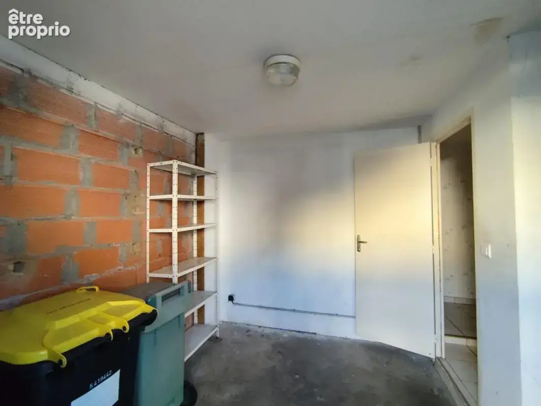 Maison en pierre 46 m² à aménager avec jardin POMEROL 75 000€ - photo 6