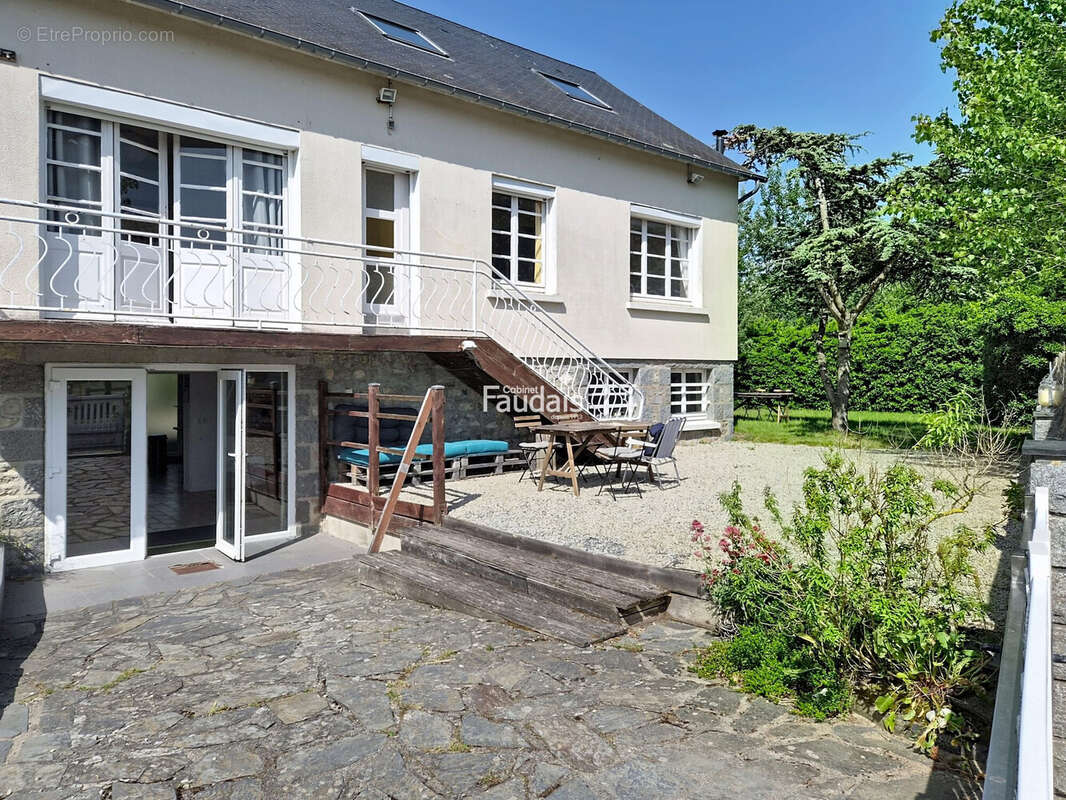 Maison 204 m² à Hauteville-Sur-Mer  - photo 4