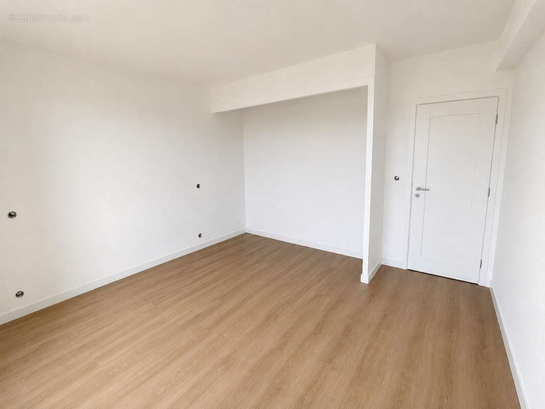 Royan coeur de ville – appartement t4 entièrement rénové - photo 4
