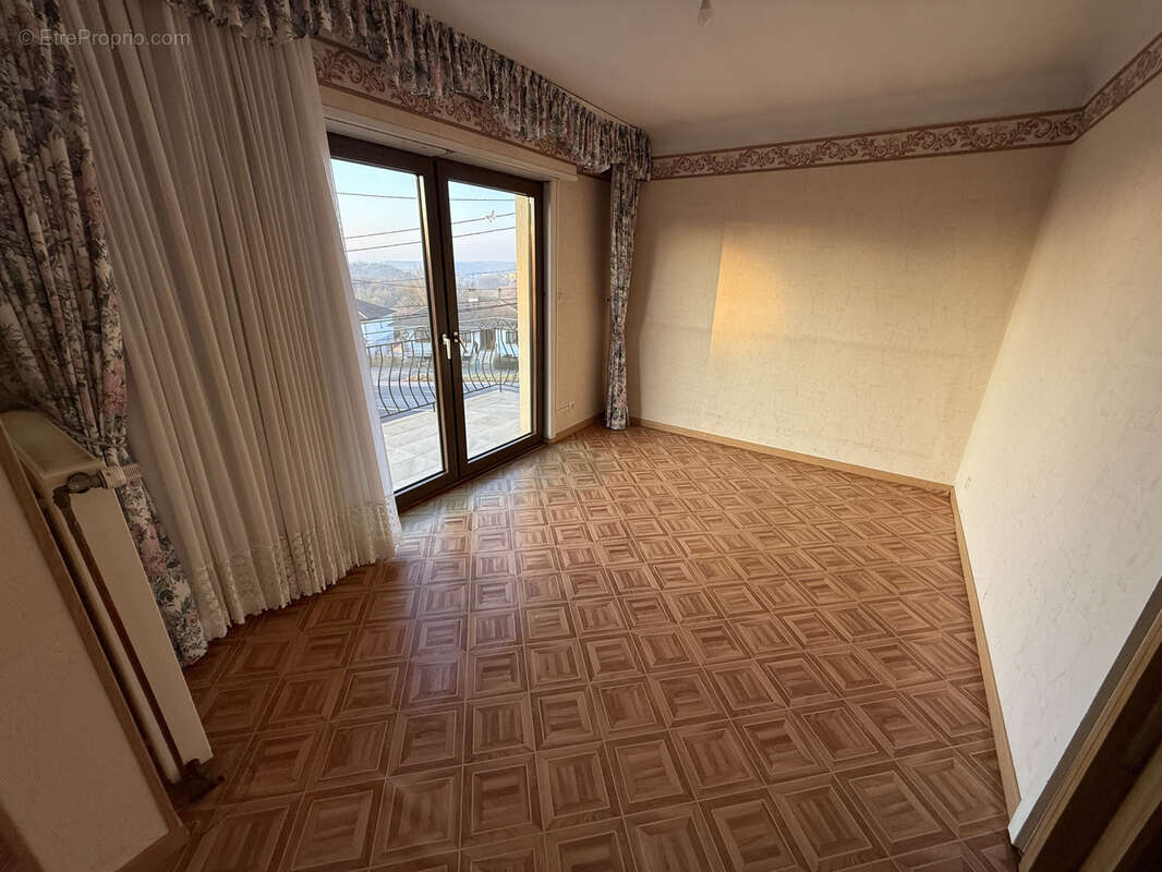 Maison individuelle 6 pièces de 115 m2 avec sous-sol - photo 8