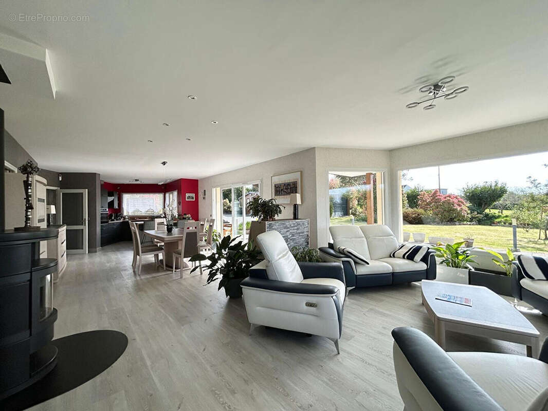 Maison à PLOUGONVEN