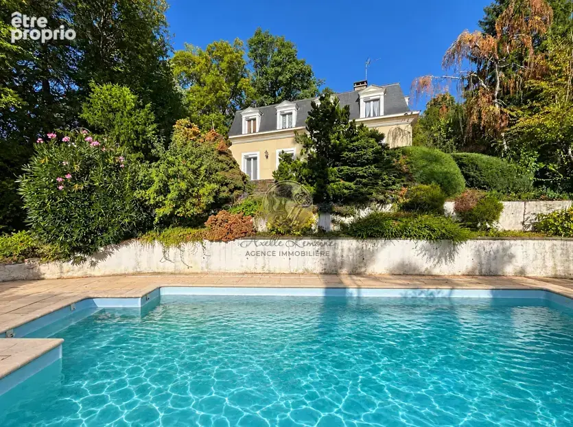 Photo Maison à Charbonnieres-Les-Bains au prix de 1 130 000€