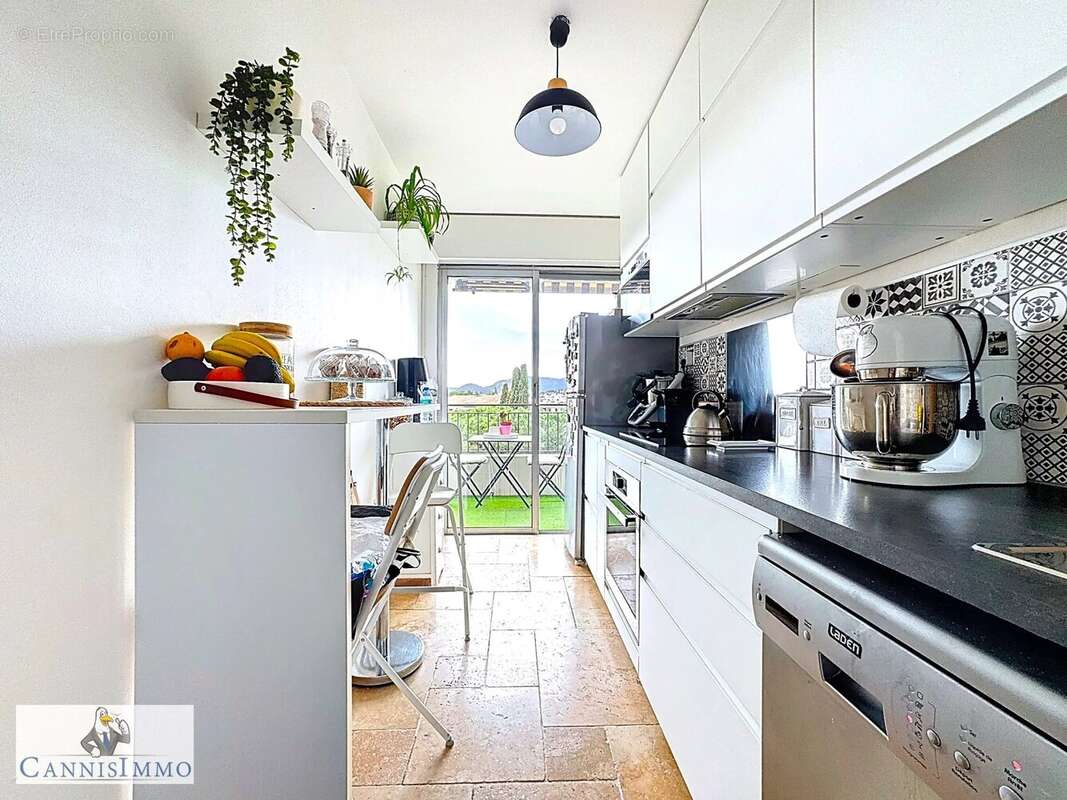 Appartement à MANDELIEU-LA-NAPOULE