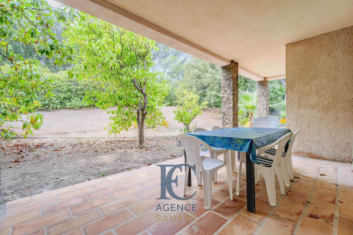 Maison à SIX-FOURS-LES-PLAGES