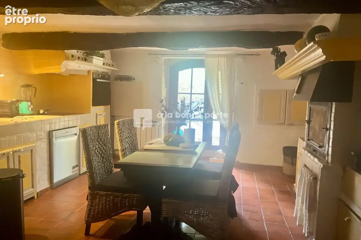 Maison 6 pièces 110 m² à vendre à Jouques (13490) - photo 9