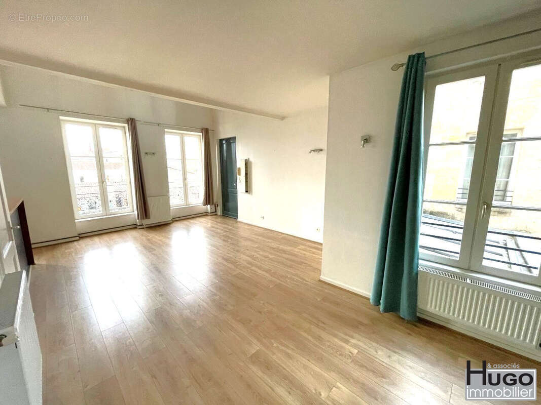 Déjà vendu par l'agence !!! bordeaux- proche du lycee montaigne et de la victoire- appartement t2 duplex libre ! - photo 4