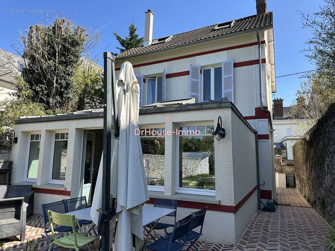 Maison à MANTES-LA-JOLIE