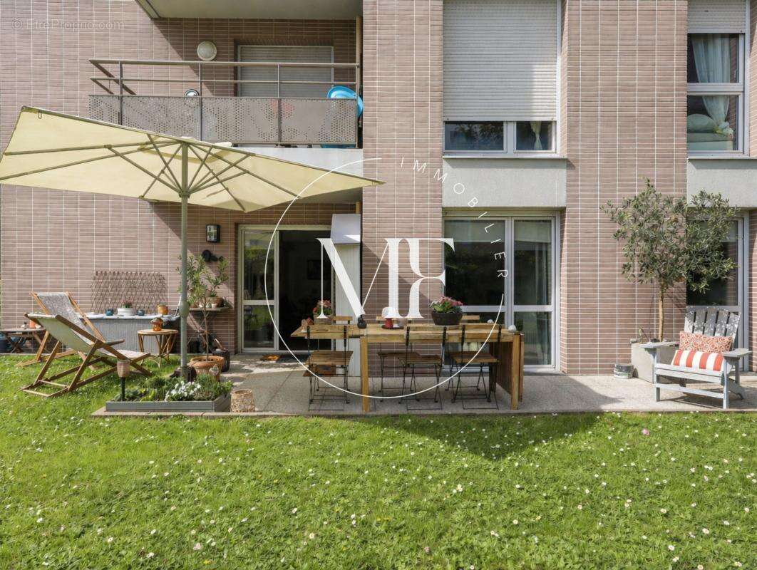 Appartement à NANTERRE