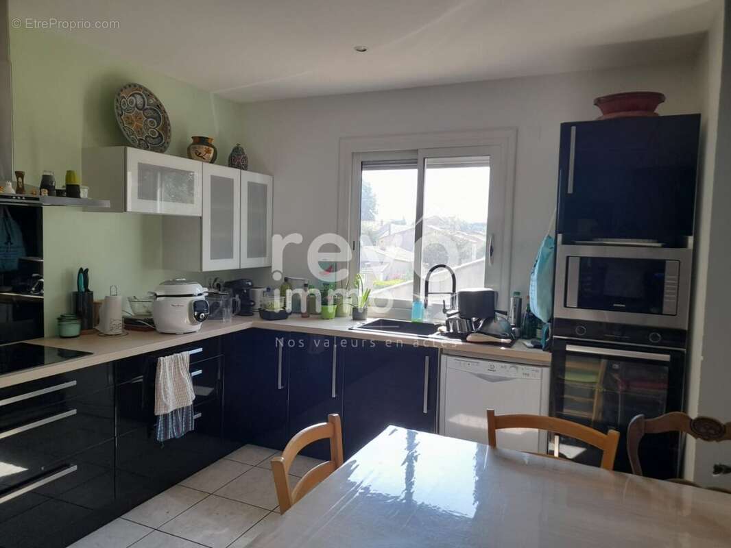 Appartement à MONTBAZIN