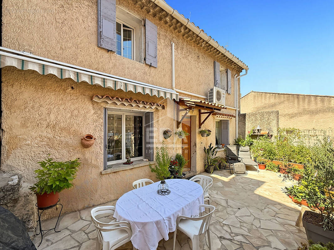 Maison à CABRIES