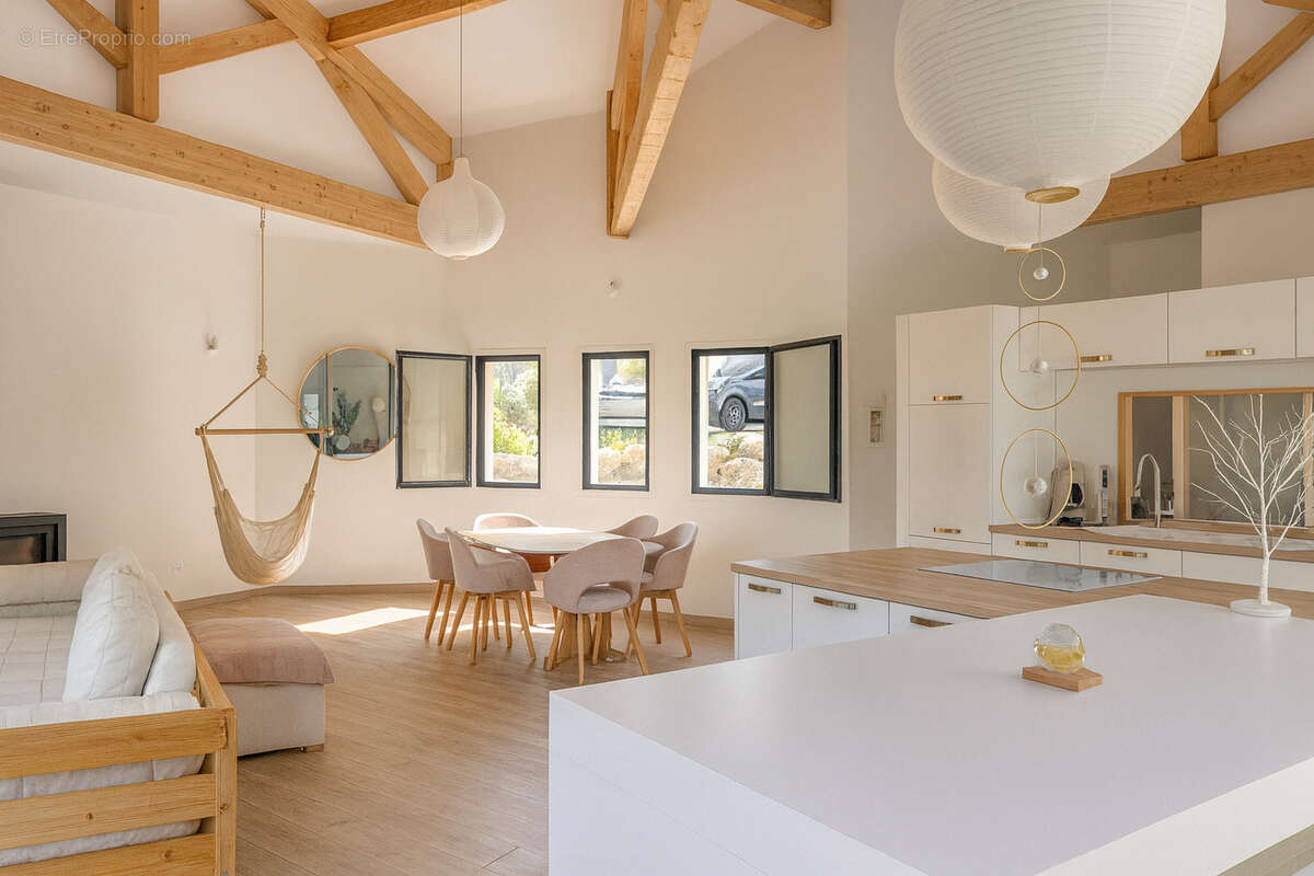 Maison à LAROQUE