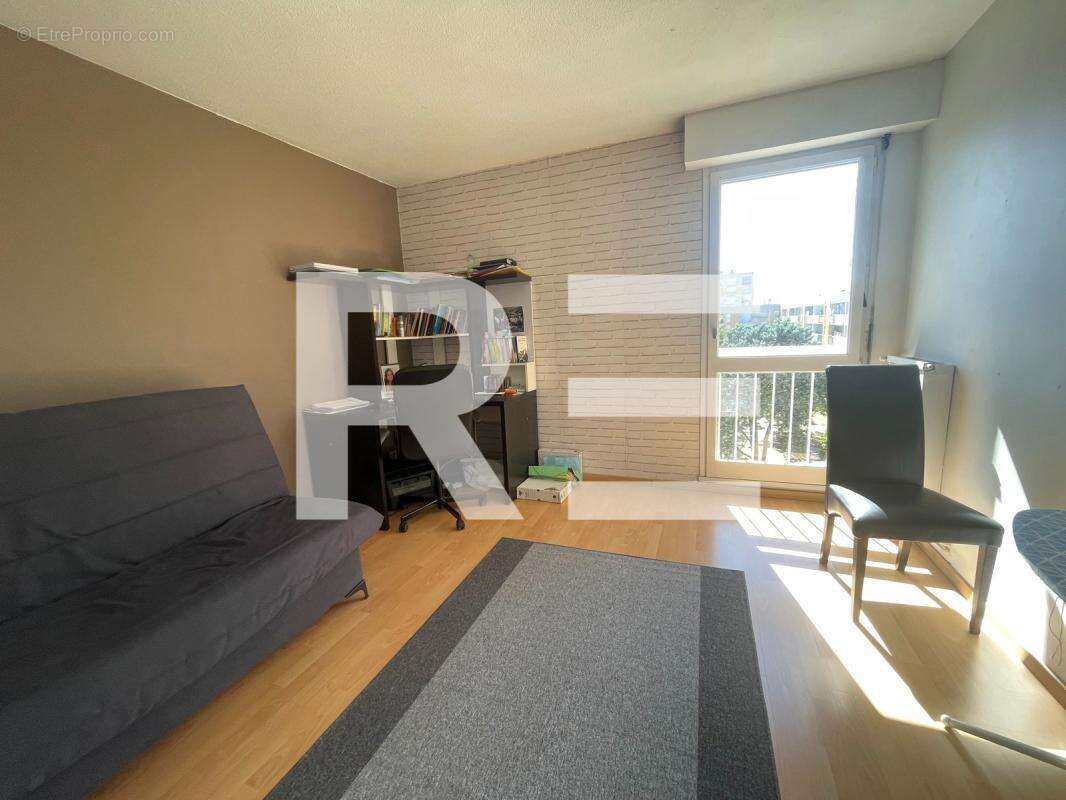 Spacieux p3 avec balcon dans un immeuble securise - photo 2