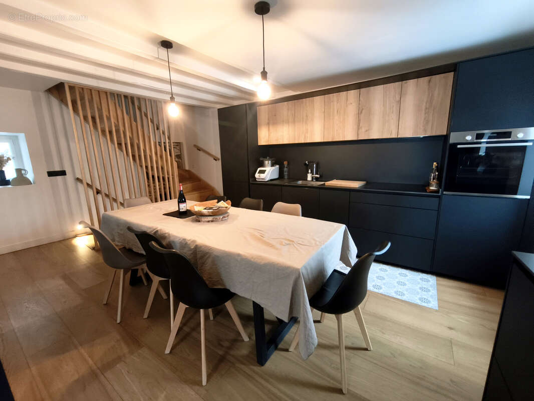 Maison à LES ANGLES