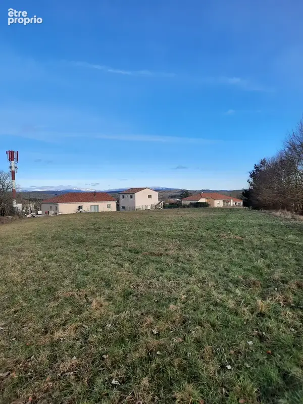Terrain à LA CAVALERIE