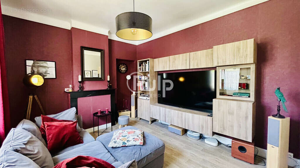 Maison à OSTRICOURT