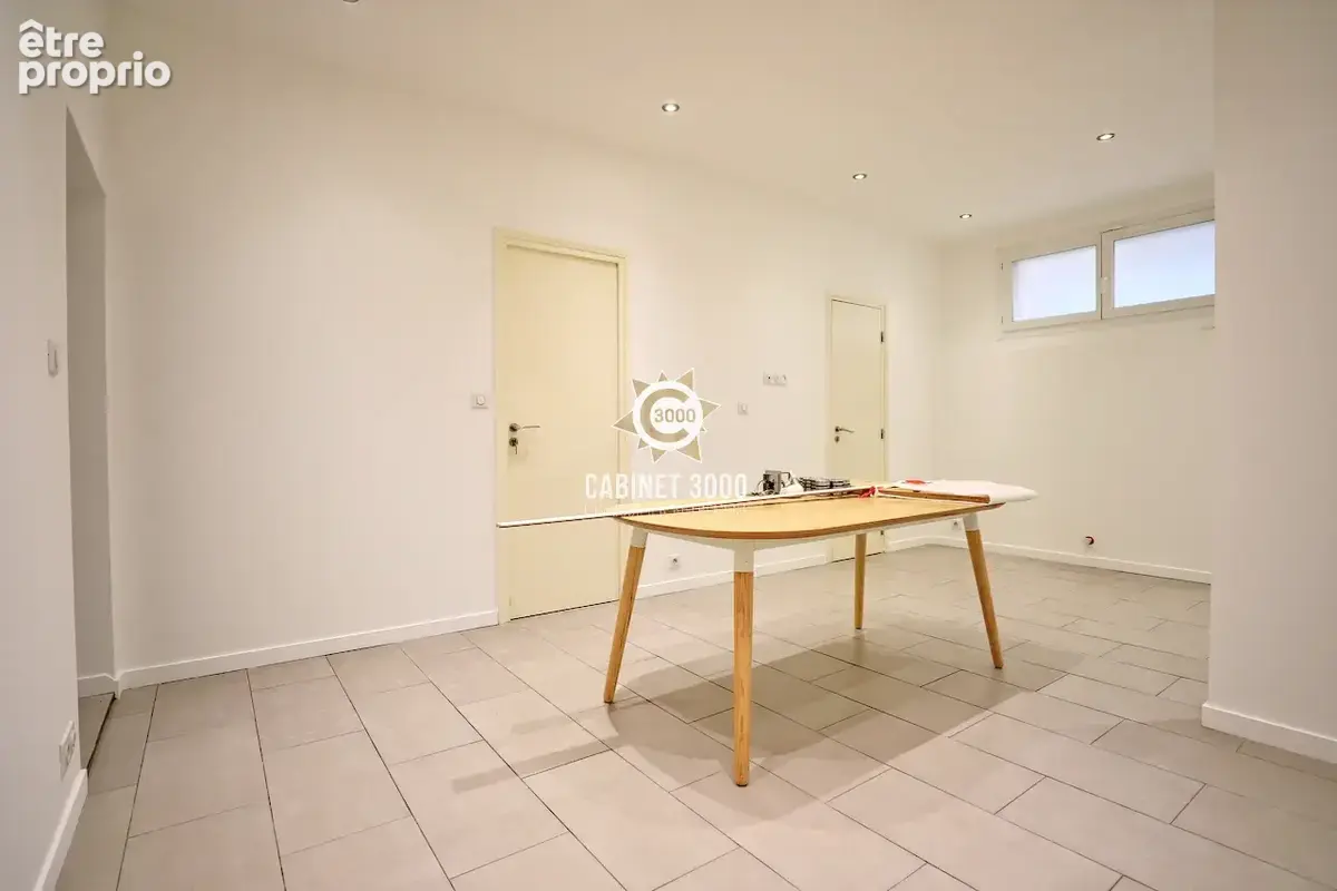 M2325 - TOULON - Le Mourillon - Appartement / Loft T5 - photo 5