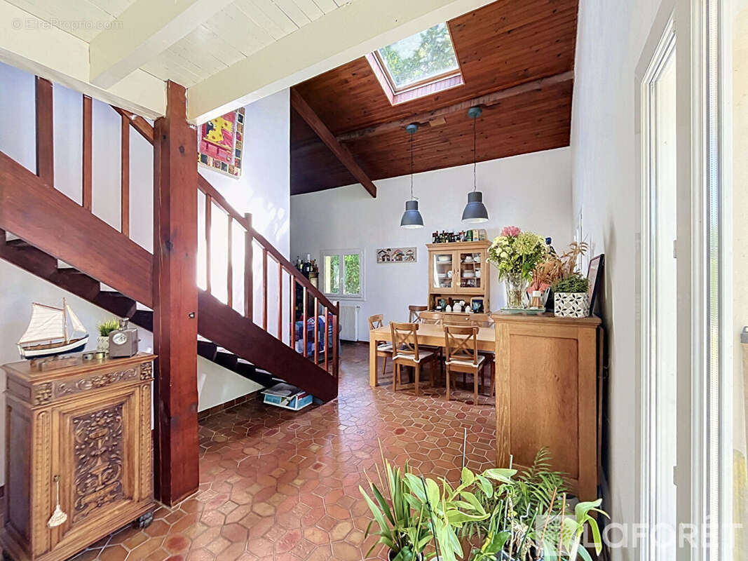 Maison Saint Jean D'Illac 6 pièces 163 m² - photo 4