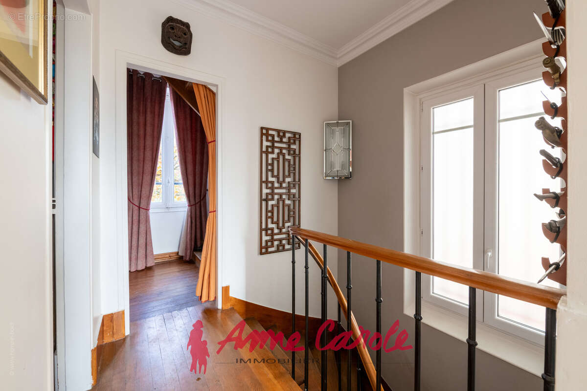 Maison à SAINT-MAUR-DES-FOSSES