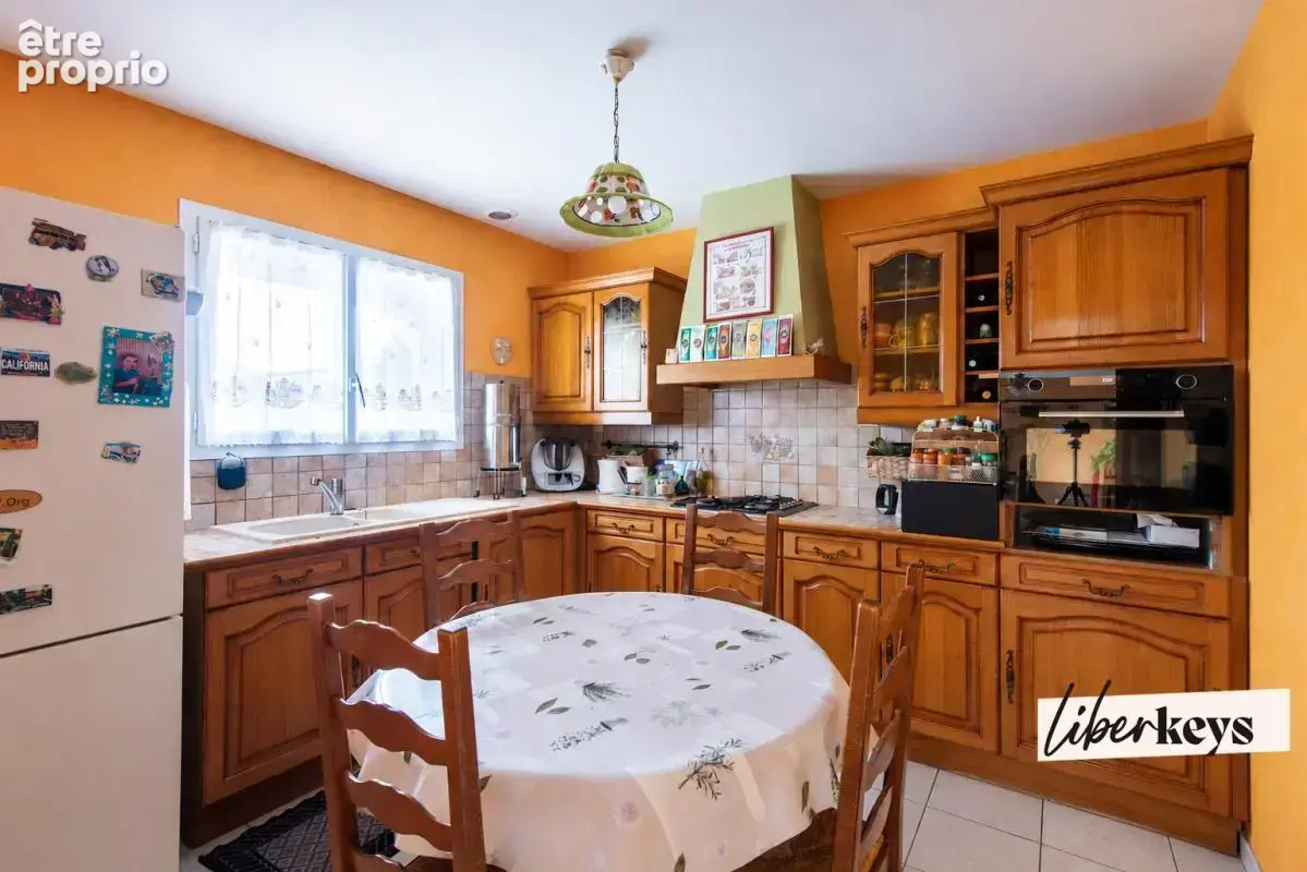 Trigance – Maison de plain-pied avec piscine – 4 chambres - photo 7
