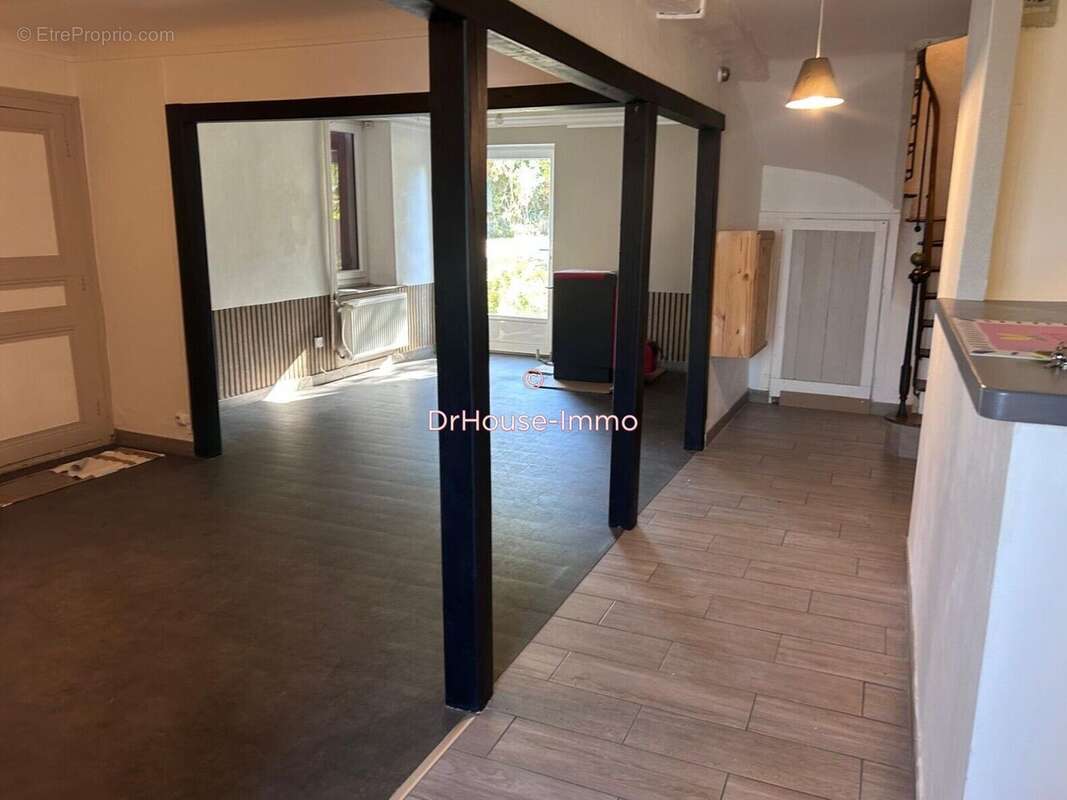 Maison 125 m² à Le Vernet  - photo 8