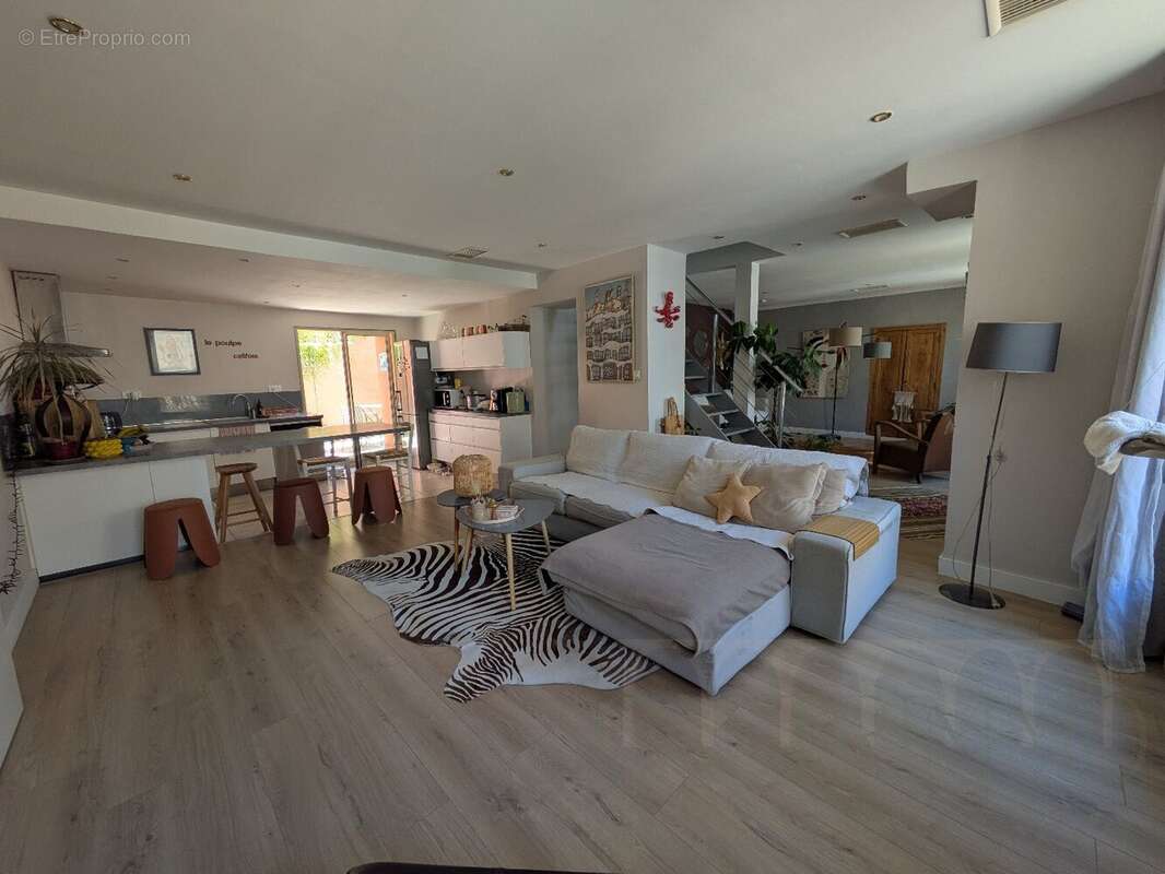 Appartement à PEROLS