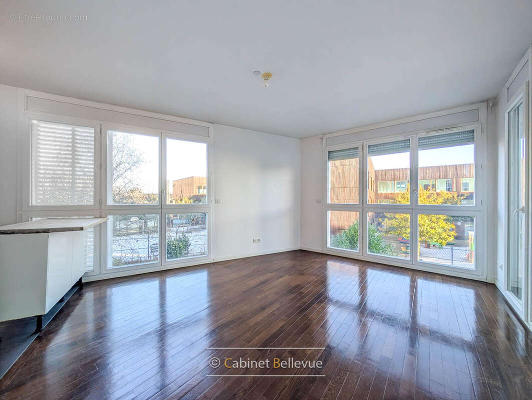 Issy les Moulineaux - Appartement 3 pièces avec balcon-terrasse et parking en sous-sol - 59,40 m2 - photo 3