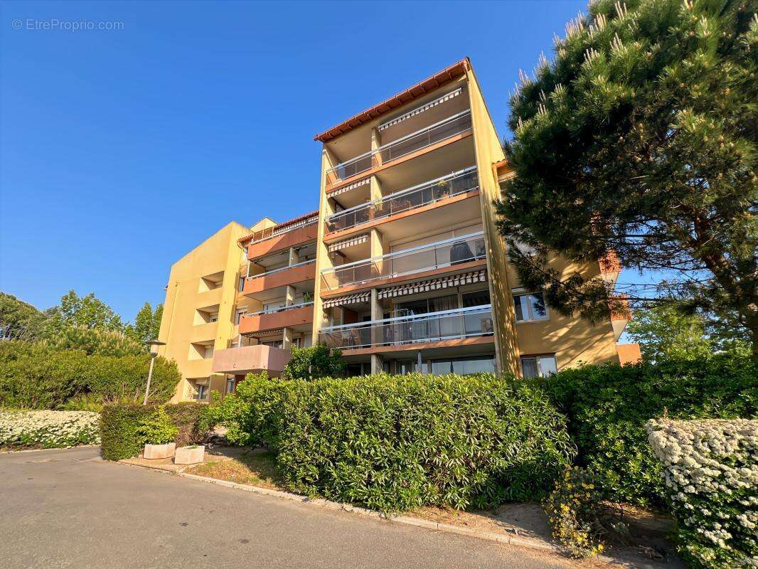 Appartement à FREJUS
