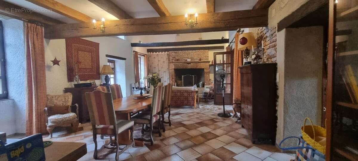 Maison 170 m² à Cahors  - photo 9