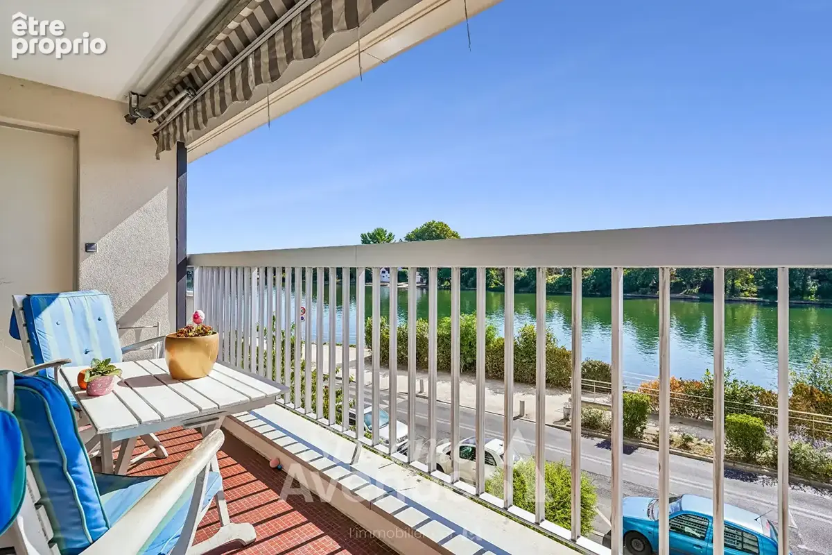 Exclusivité - Appartement familial de 101,83 m² Loi carrez  - Vue Seine exceptionnelle - Balcon - Piscine - Parking - Cave - photo 7