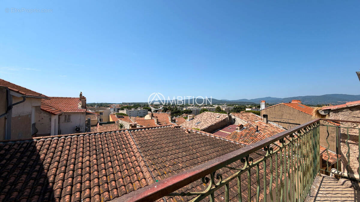 Appartement à FREJUS