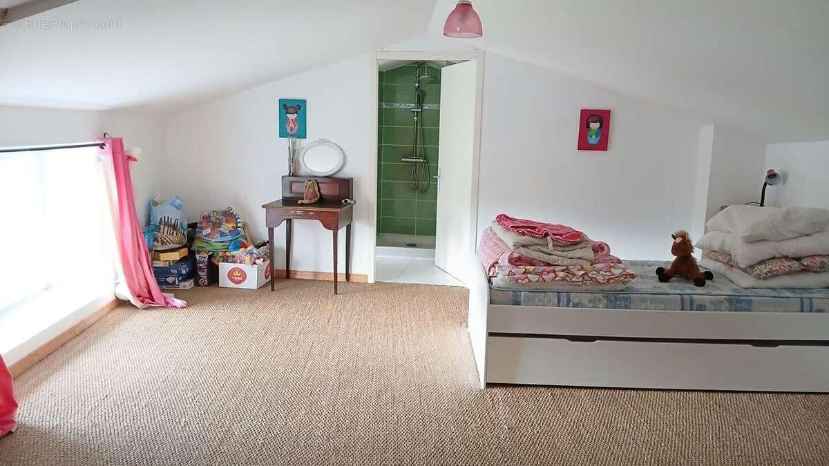 Maison à CHAMPAGNE-MOUTON